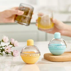 Máquina Para Hacer Bolas De Hielo De 2,4 Pulgadas, Molde Grande De Bolas De Hielo De Silicona Con Forma De Bombilla Bonita Con Embudo Para Cócteles De Whisky (azul, 1 Pieza Con Embudo) -Cocina Electrodomésticos Ventas 99839950 2